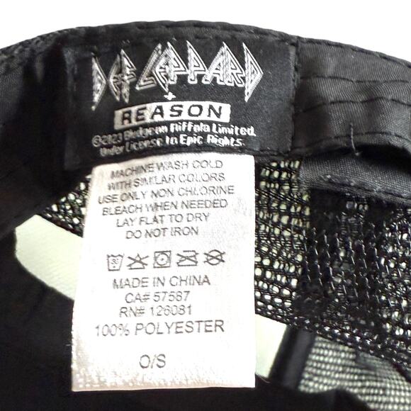 Def Leppard Flaming Skull Logo SnapBack Trucker Hat Mens OS - Grunge Rock Casual - Picture 8 of 10